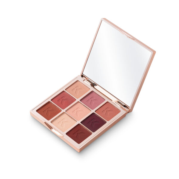 Smoothie Palette – 9 satin-textured eyeshadow shades